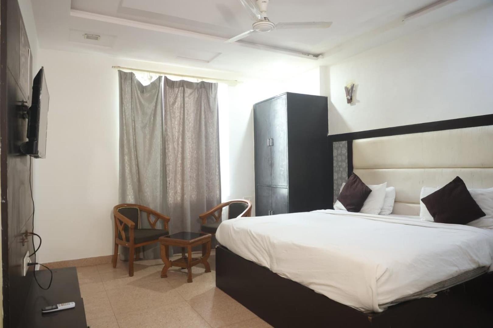 Hotel Grand Father Агра Экстерьер фото